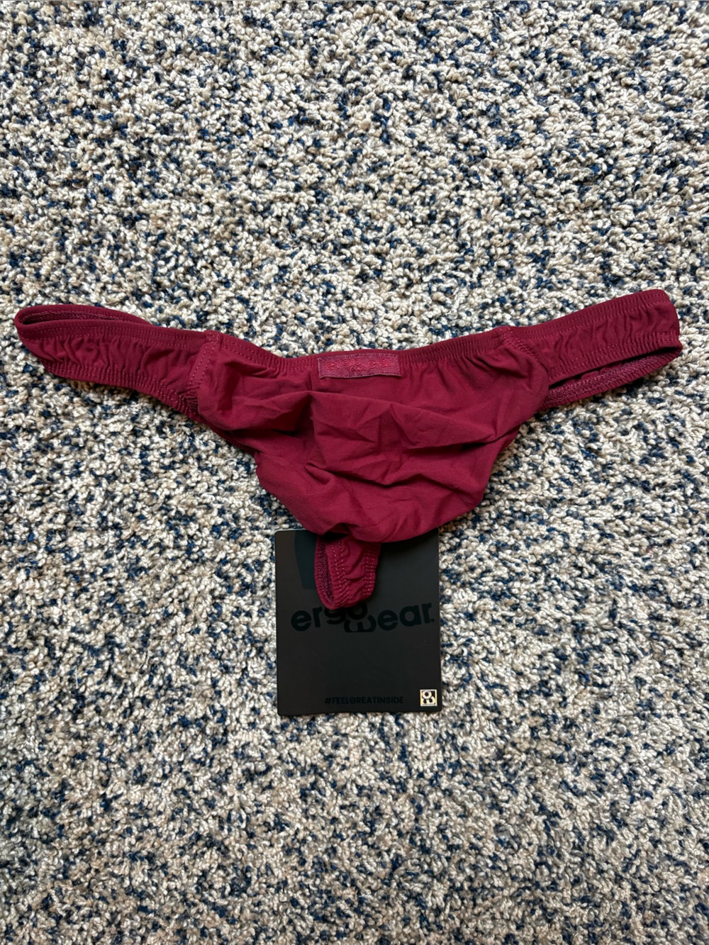 Men’s ErgoWear FEEL GR8 Thong in Burgundy, Size Medium, NWT